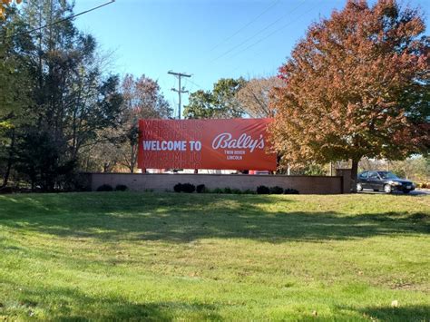twin river tiverton address|Bally's Twin River Lincoln .